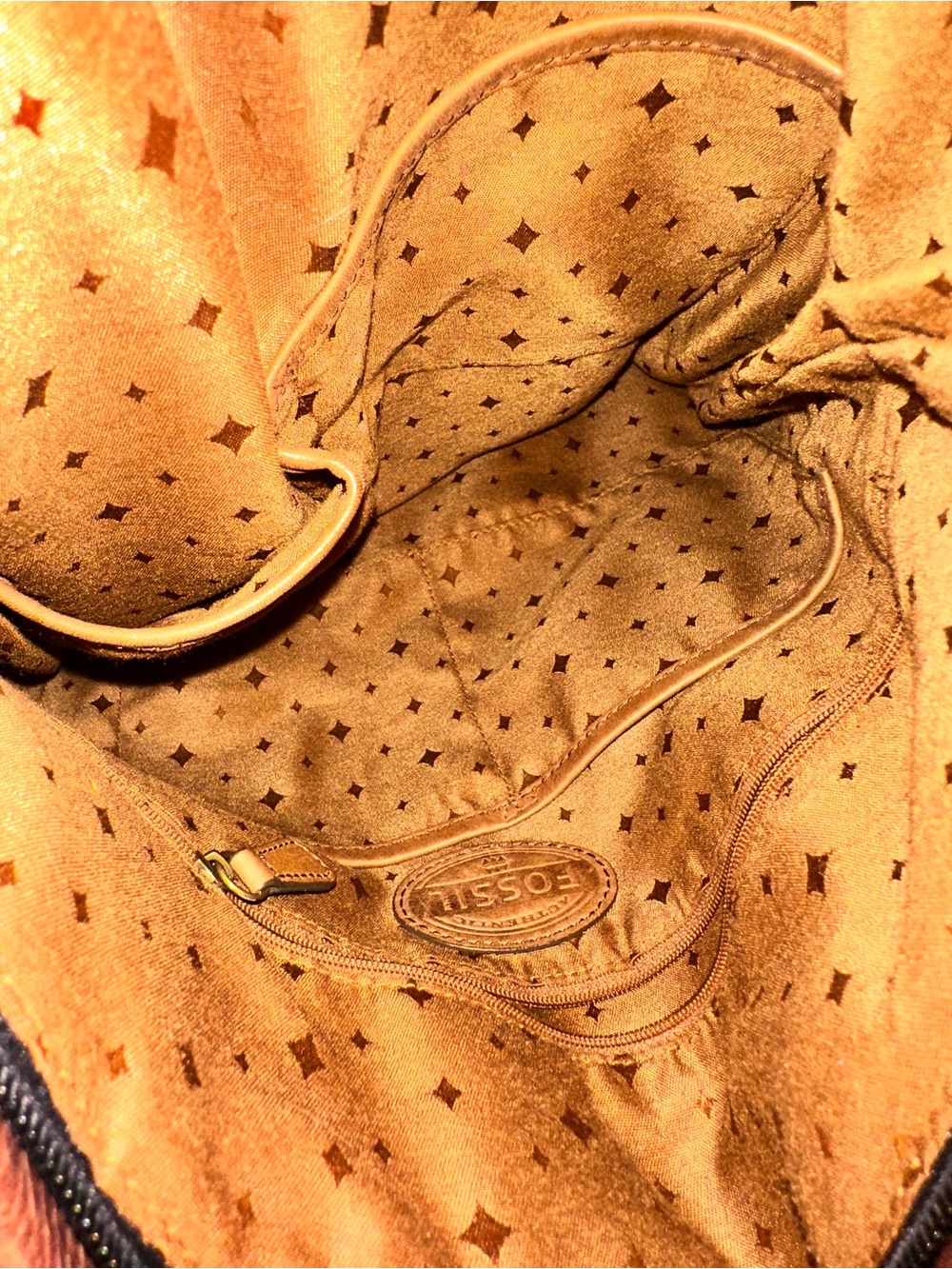 FOSSIL Explorer Tote - Picture 5 of 6